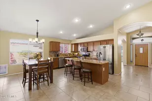22862 N 103rd Ln, Peoria, AZ 85383 - Photo 8