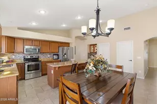 22862 N 103rd Ln, Peoria, AZ 85383 - Photo 12
