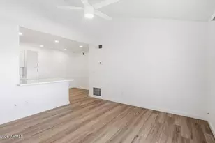 623 W Guadalupe Rd, Mesa, AZ 85210 - Photo 12