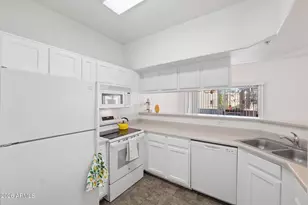 4644 N 22nd St, Phoenix, AZ 85016 - Photo 10