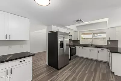 2431 W Portobello Avenue, Mesa, AZ 85202 - Photo 16