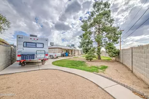 4508 N 57th Dr, Phoenix, AZ 85031 - Photo 8