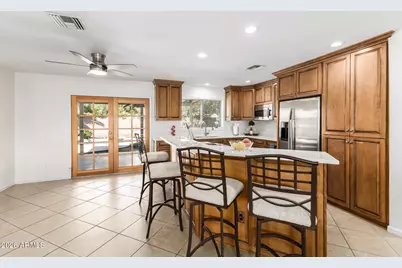 8332 E Monterosa Street, Scottsdale, AZ 85251 - Photo 8