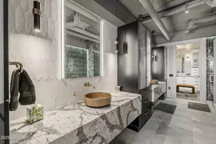 2211 E Camelback Rd, Phoenix, AZ 85016 - Photo 14