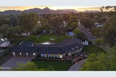 8202 N 74th Place, Scottsdale, AZ 85258 - Photo 2