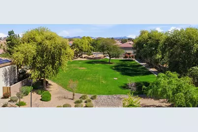 9498 N 82nd Glen, Peoria, AZ 85345 - Photo 10