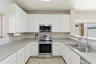 9498 N 82nd Glen, Peoria, AZ 85345 - Photo 1