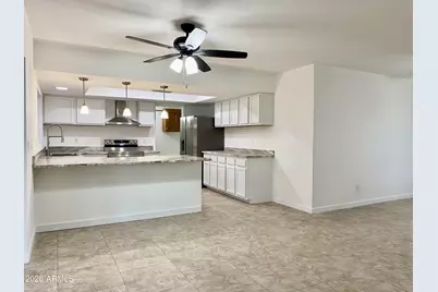 2121 W Sequoia Drive, Phoenix, AZ 85027 - Photo 6