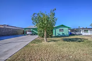 1258 W Manhatton Dr, Tempe, AZ 85282 - Photo 2