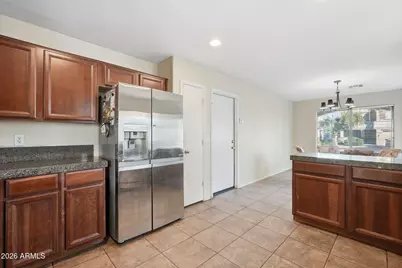 8109 W Globe Avenue, Phoenix, AZ 85043 - Photo 6