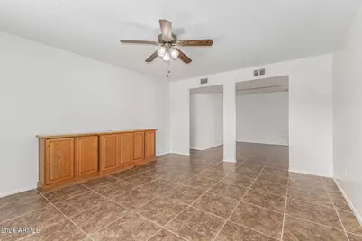 10432 W Diana Avenue, Peoria, AZ 85345 - Photo 6