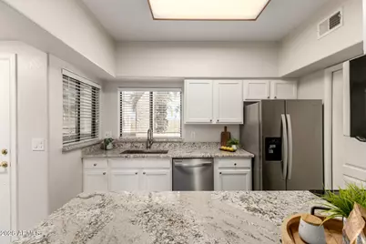 10401 N Saguaro Boulevard #323, Fountain Hills, AZ 85268 - Photo 4