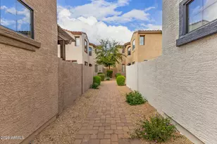 2390 W Sleepy Ranch Rd, Phoenix, AZ 85085 - Photo 34