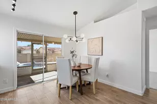 11201 W Golden Ln, Peoria, AZ 85345 - Photo 10