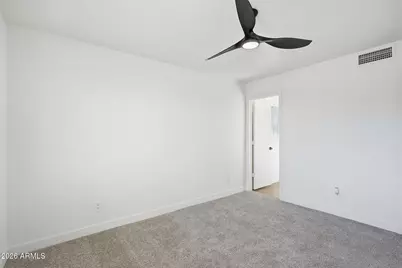 11201 W Golden Lane, Peoria, AZ 85345 - Photo 14