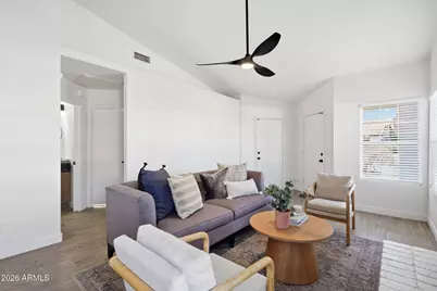 11201 W Golden Lane, Peoria, AZ 85345 - Photo 8