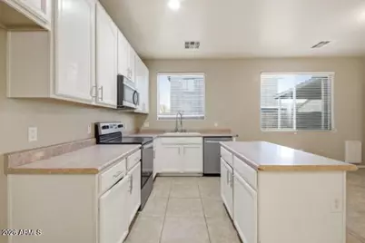 17601 W Banff Lane, Surprise, AZ 85388 - Photo 16