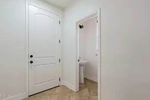 5430 S 23rd Way, Phoenix, AZ 85040 - Photo 10