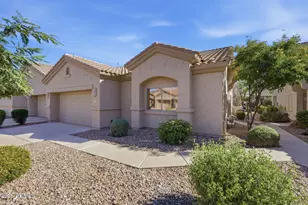 1533 E Laurel Dr, Casa Grande, AZ 85122 - Photo 2