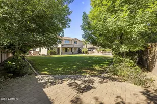 2614 E Carob Dr, Gilbert, AZ 85298 - Photo 36