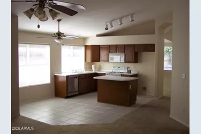 3312 E Mountain Vista Drive, Phoenix, AZ 85048 - Photo 2