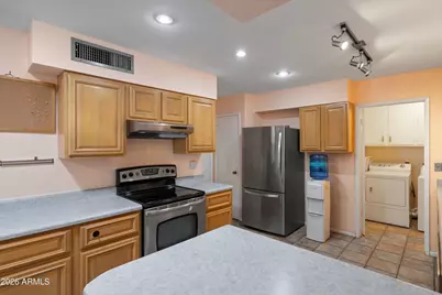 10229 N 108th Avenue, Sun City, AZ 85351 - Photo 12