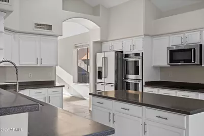 3361 S Vine Street, Chandler, AZ 85248 - Photo 2