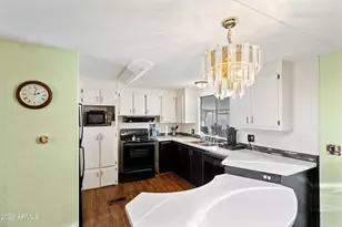 16810 N 2nd Dr, Phoenix, AZ 85023 - Photo 6