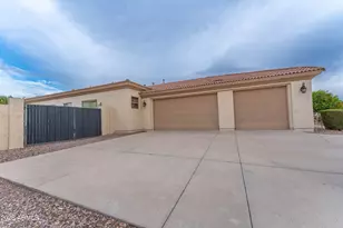 3552 E Jaeger Cir, Mesa, AZ 85213 - Photo 4
