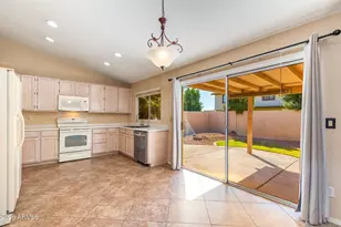 6715 W Cherry Hills Dr, Peoria, AZ 85345 - Photo 12