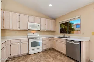 6715 W Cherry Hills Dr, Peoria, AZ 85345 - Photo 16