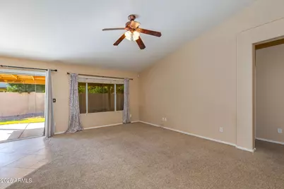 6715 W Cherry Hills Drive, Peoria, AZ 85345 - Photo 10