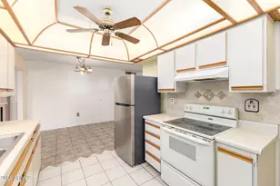 9443 W Arrowhead Dr, Sun City, AZ 85351 - Photo 16