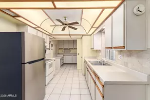 9443 W Arrowhead Dr, Sun City, AZ 85351 - Photo 12