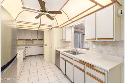 9443 W Arrowhead Drive, Sun City, AZ 85351 - Photo 14