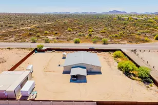 42605 N 6th Ave, New River, AZ 85087 - Photo 20