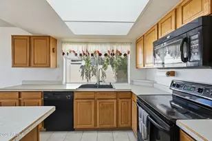 16802 N 34th Dr, Phoenix, AZ 85053 - Photo 2