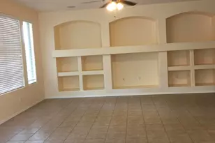 2533 W Apollo Rd, Phoenix, AZ 85041 - Photo 2