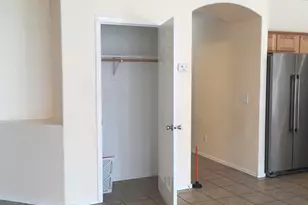 2533 W Apollo Rd, Phoenix, AZ 85041 - Photo 16