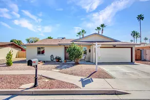 2546 W Jacinto Circle, Mesa, AZ 85202 - Photo 2