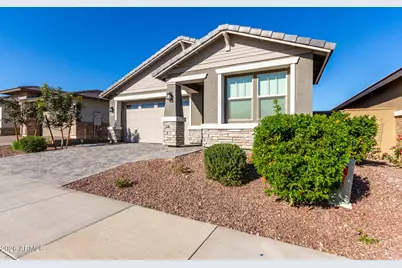 20264 W Montecito Avenue, Litchfield Park, AZ 85340 - Photo 2
