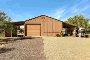 914 E Carlise Rd, Phoenix, AZ 85086 - Photo 34