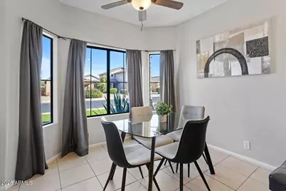 8775 W Laurel Lane, Peoria, AZ 85345 - Photo 8