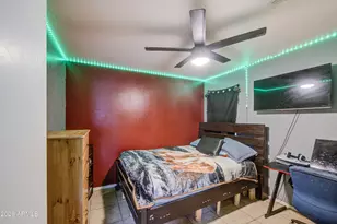 8673 N 112th Ave, Peoria, AZ 85345 - Photo 6