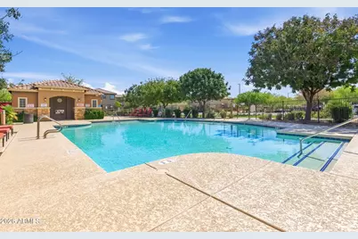 16640 W Jenan Drive, Surprise, AZ 85388 - Photo 28