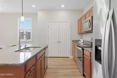 16640 W Jenan Drive, Surprise, AZ 85388 - Photo 6