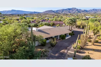 7760 E Carefree Drive, Carefree, AZ 85377 - Photo 8