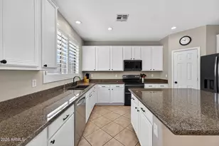 629 E Orchid Ln, Gilbert, AZ 85296 - Photo 20