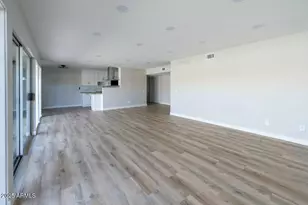 6767 N 7th St, Phoenix, AZ 85014 - Photo 12