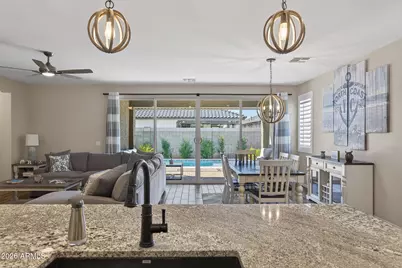 9967 W Pinchot Avenue, Avondale, AZ 85392 - Photo 8